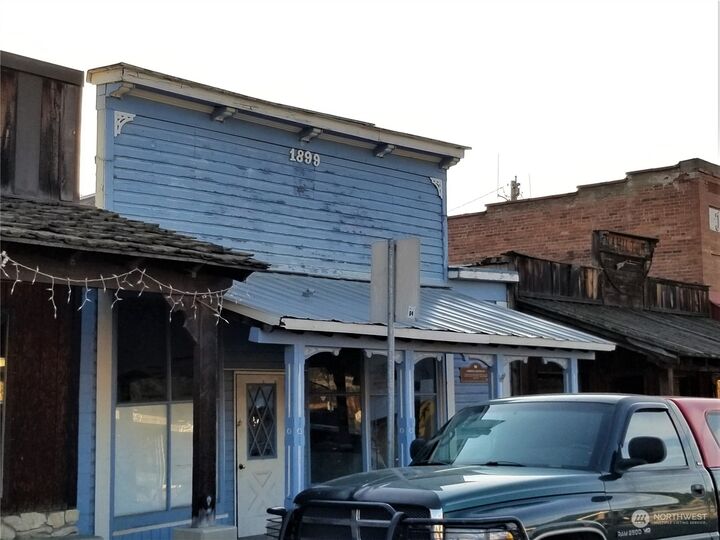 Property Photo:  628 S Clark Avenue  WA 99166 