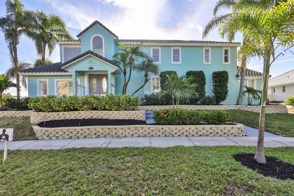 Property Photo:  912 Symphony Isles Boulevard  FL 33572 