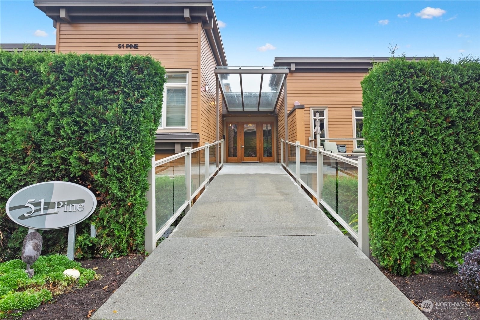 Property Photo:  51 Pine Street 205  WA 98020 