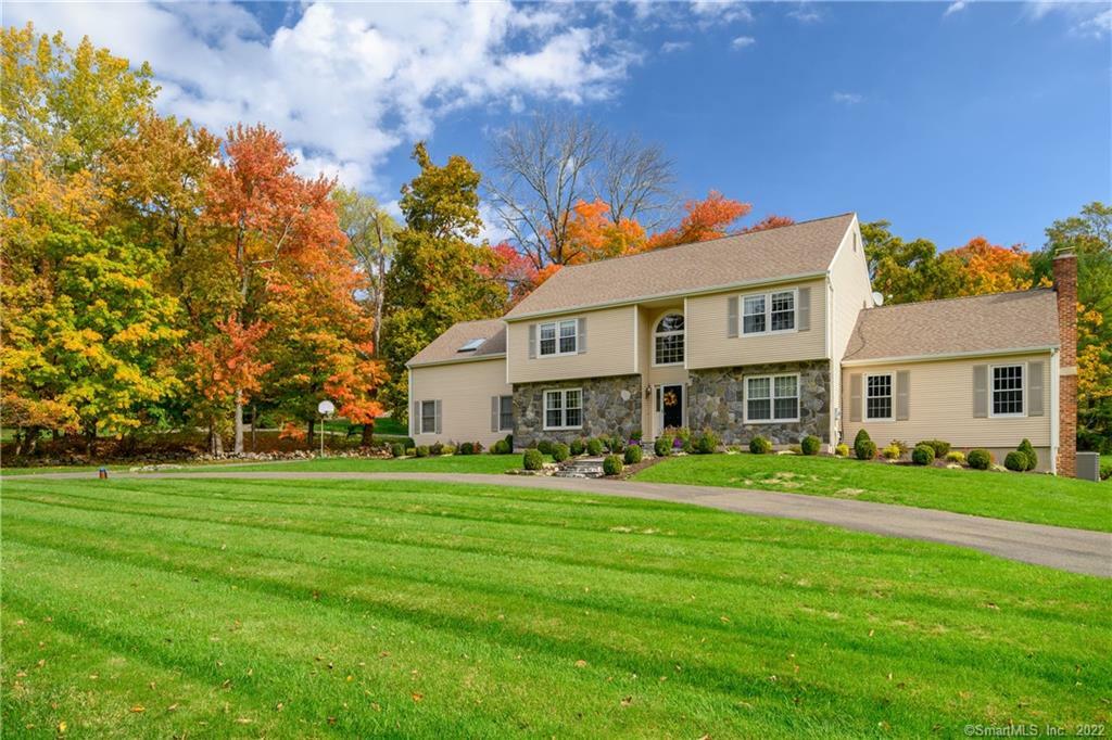 Property Photo: 27 Heritage Drive CT 06811