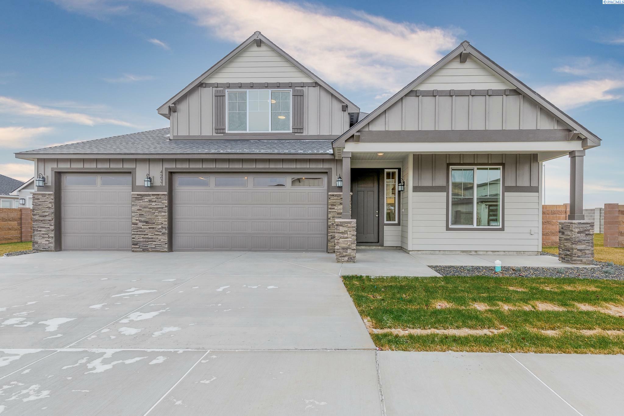 4237 Lolo Way  Richland WA 99352 photo