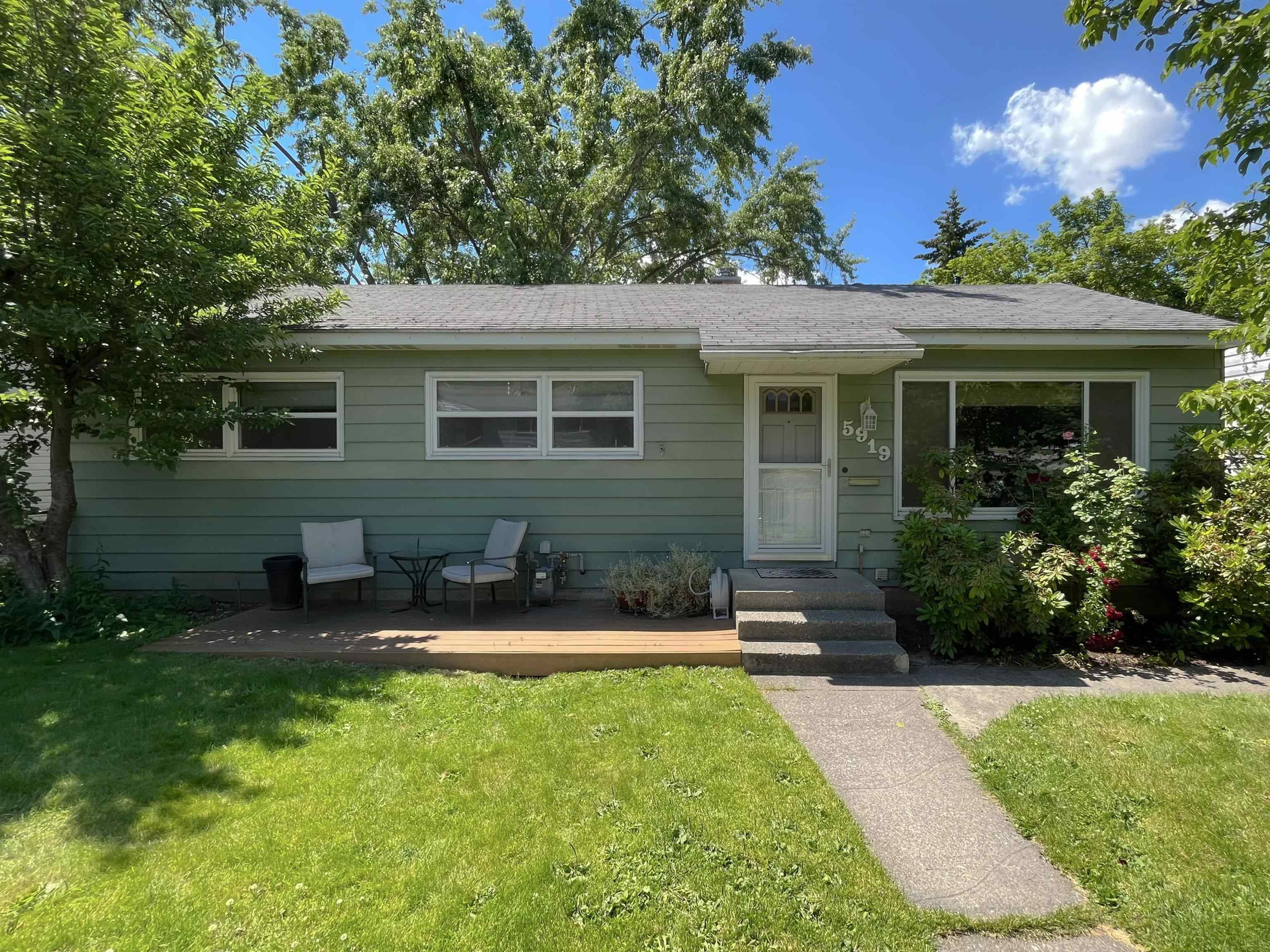 5919 N Sutherlin St  Spokane WA 99205 photo