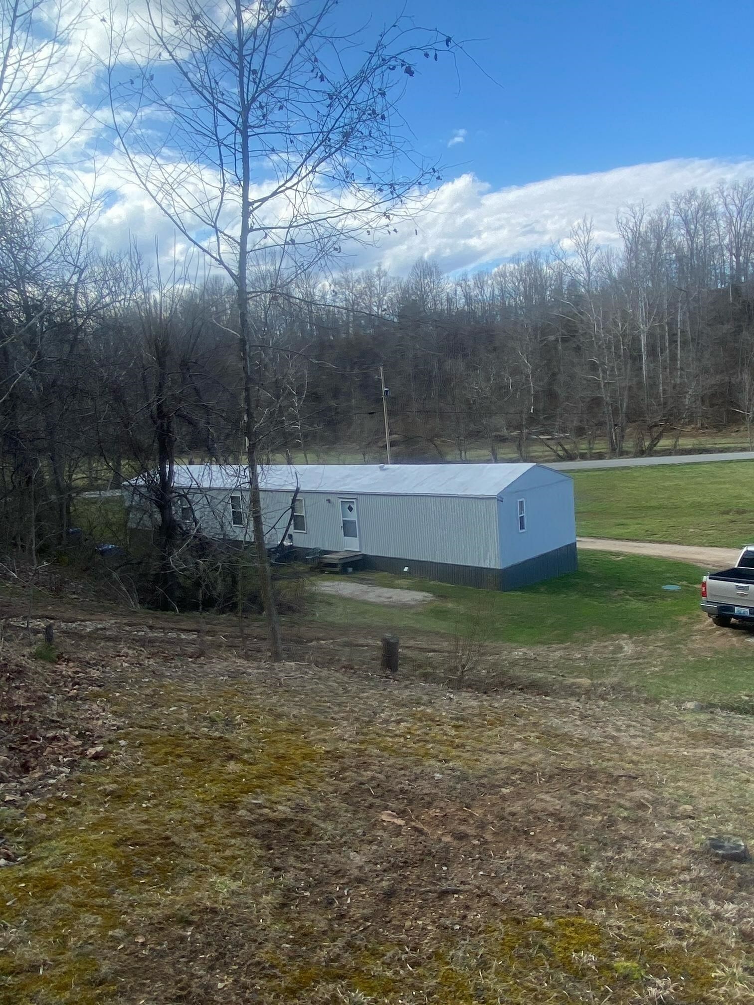 Property Photo: 20840 Jacks Fork Road KY 41168