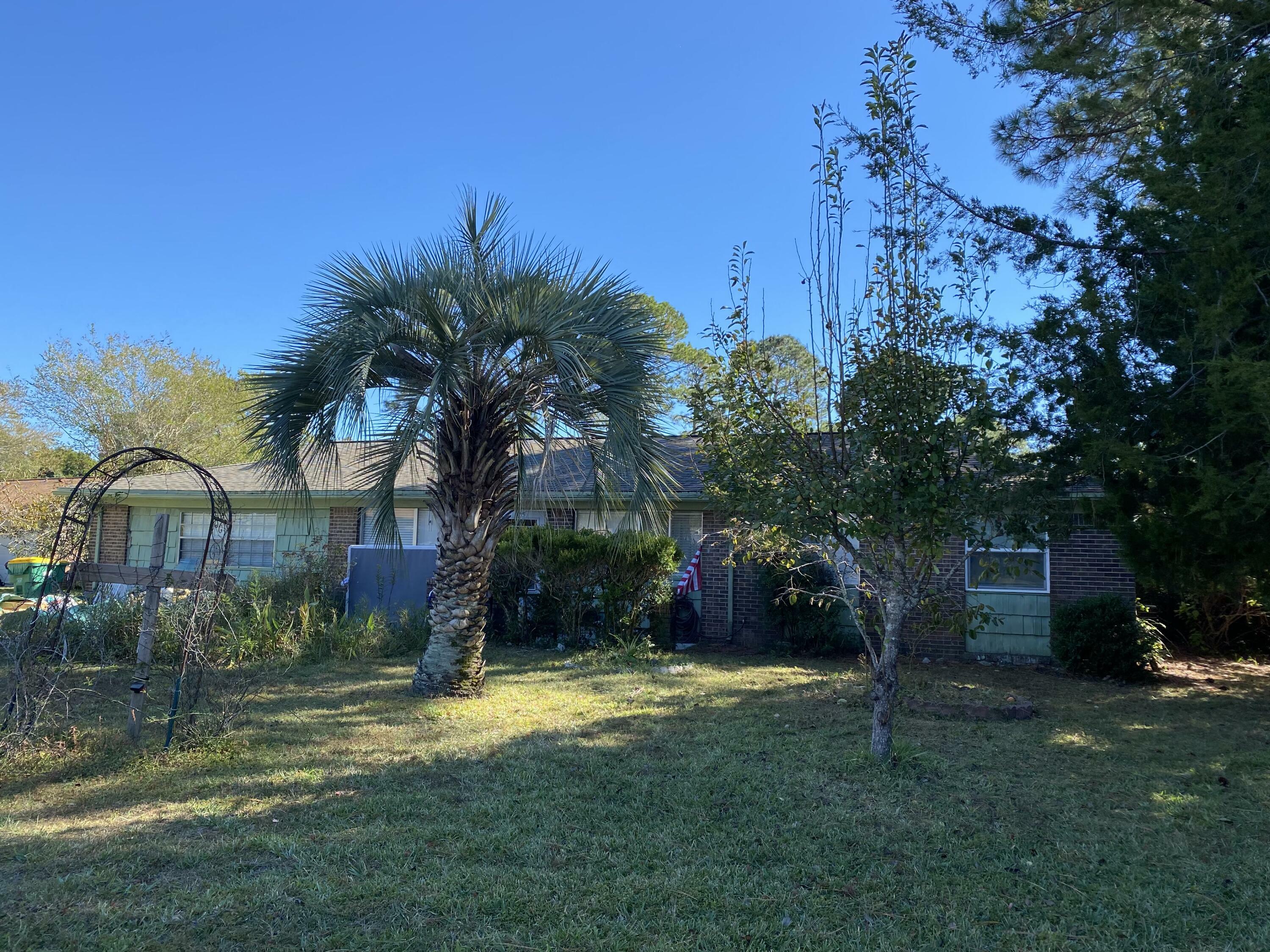 Property Photo:  125 Perdido Circle  FL 32578 