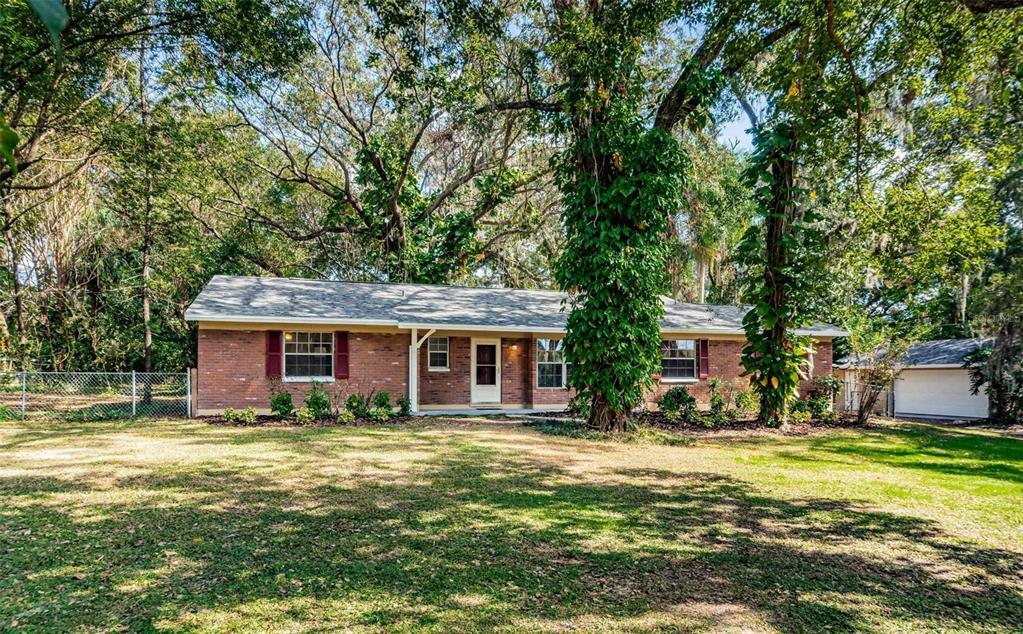 Property Photo: 2902 Little Road FL 33596