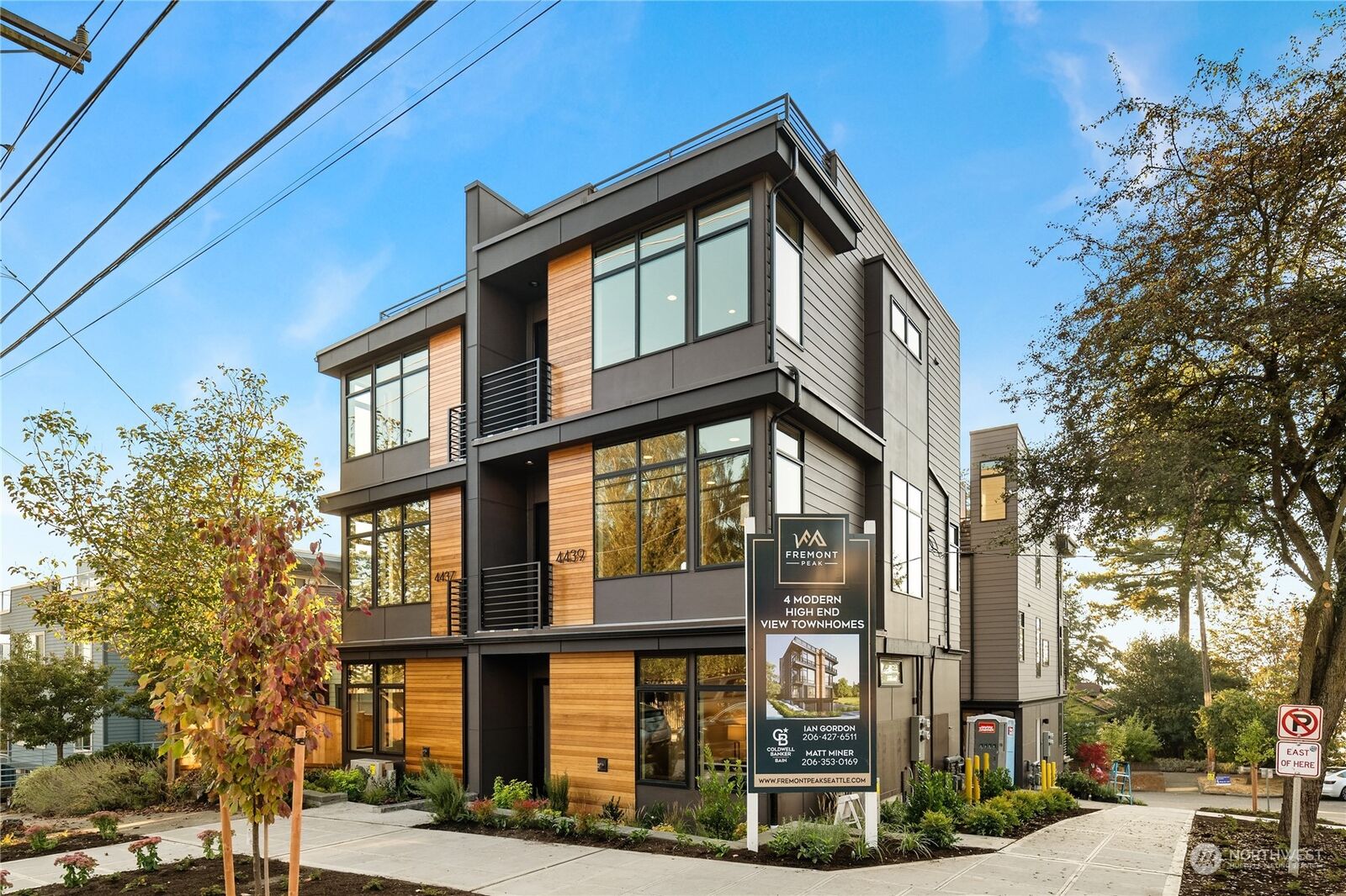 Property Photo: 4439 Greenwood Avenue N WA 98103