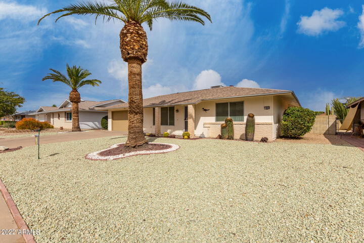 Property Photo: 9402 W Manzanita Drive AZ 85373