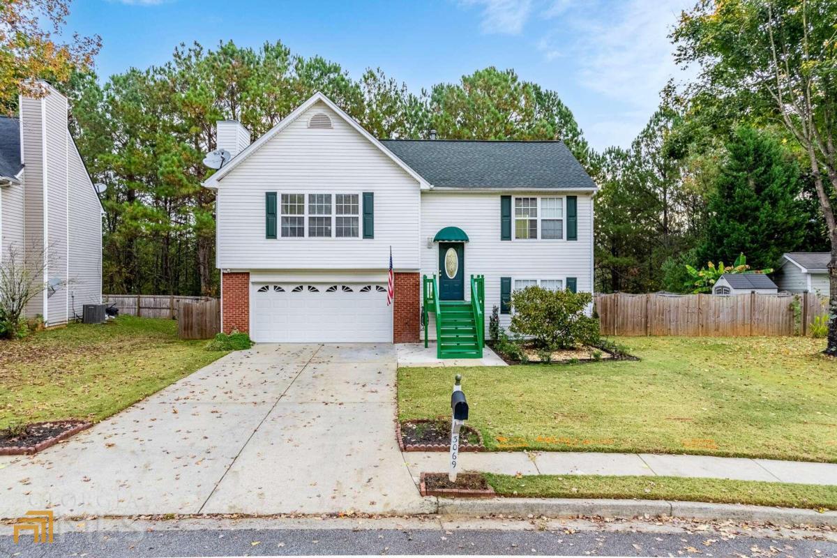 Property Photo: 3069 Sentinel Circle GA 30043
