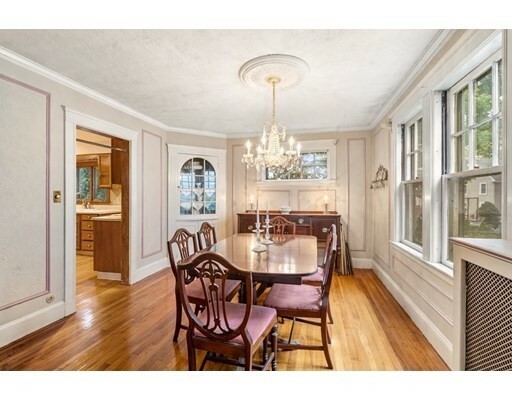 Property Photo:  98 Mount Vernon Street  MA 02476 