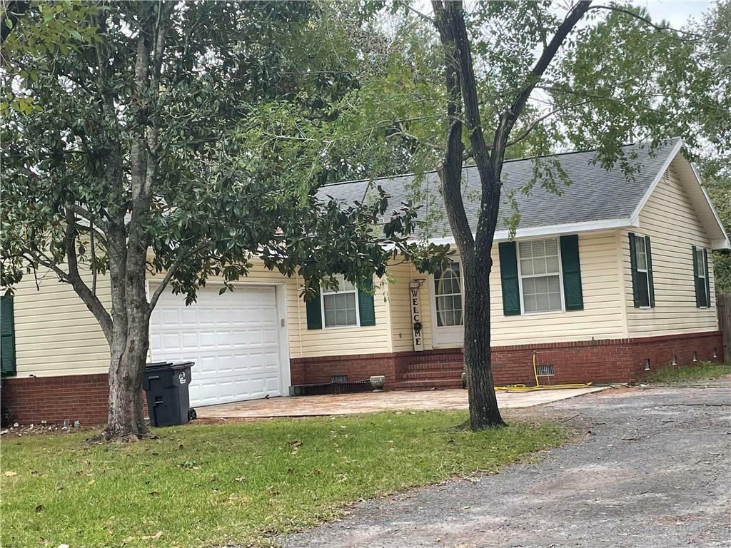 Property Photo:  27605 Missouri Street  FL 32046 