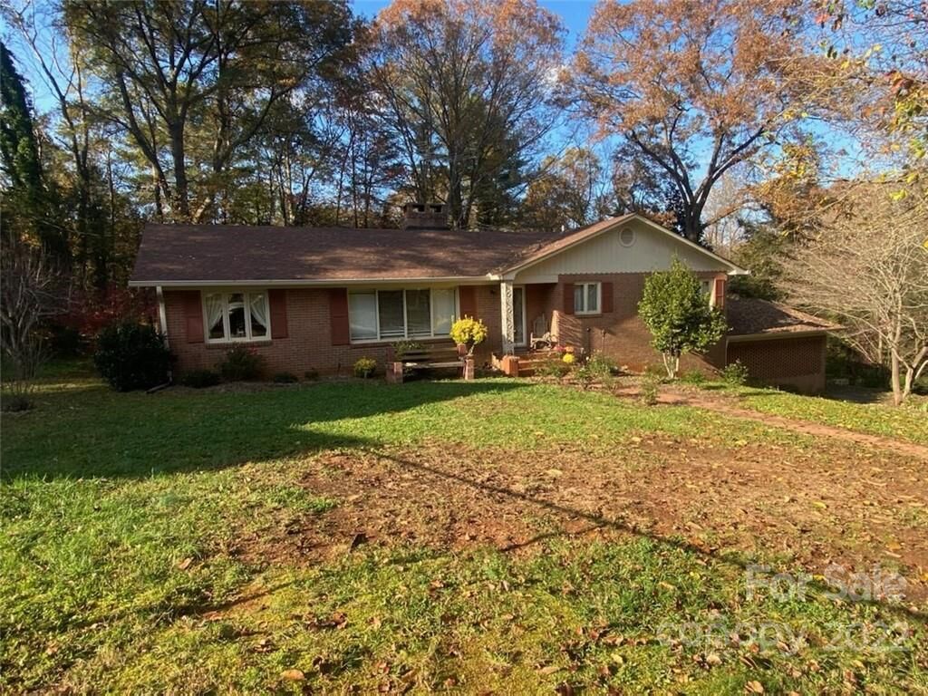 Property Photo:  111 Kimberly Drive  NC 28655 