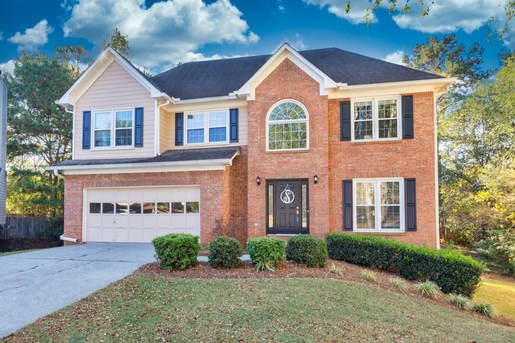 Property Photo: 1576 Ridge Point Court GA 30043