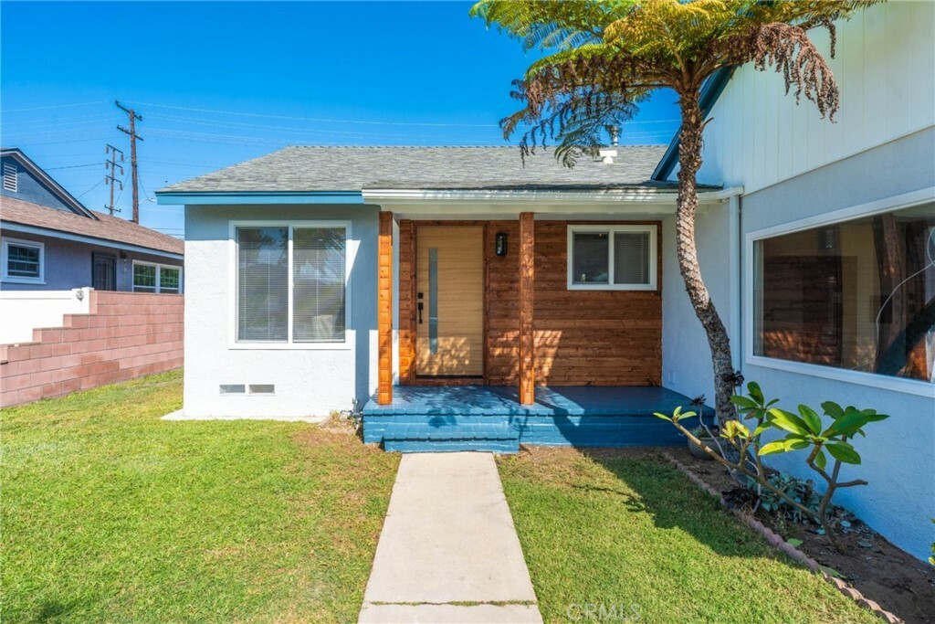 Property Photo:  4621 W 191st Street  CA 90503 