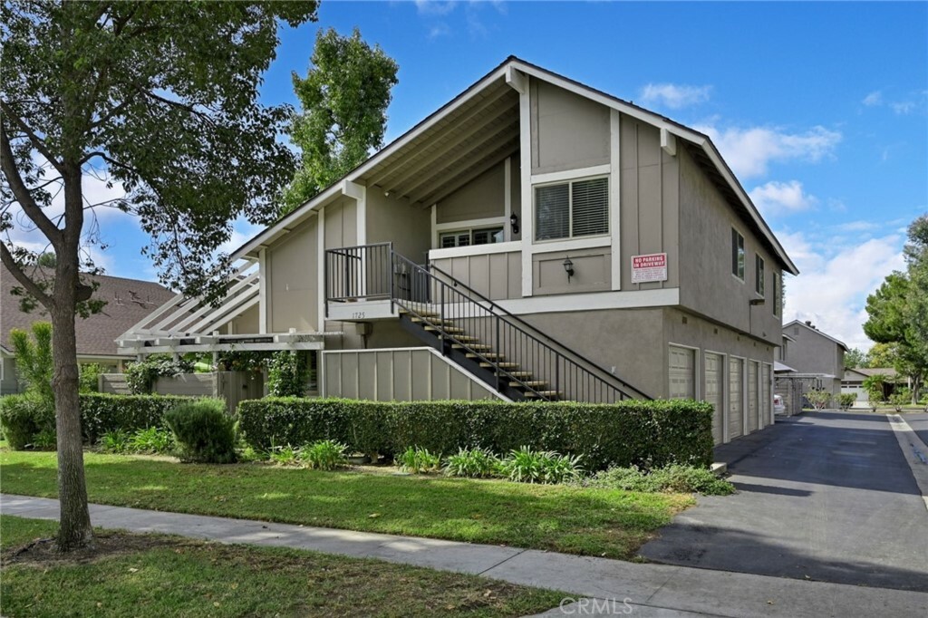 Property Photo:  1725 N Rainwood Circle B  CA 92807 