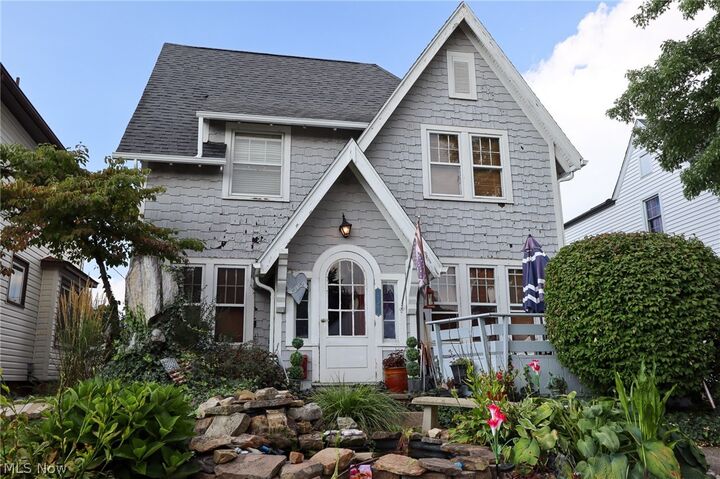 834 Sheffield Avenue NE  Massillon OH 44646 photo