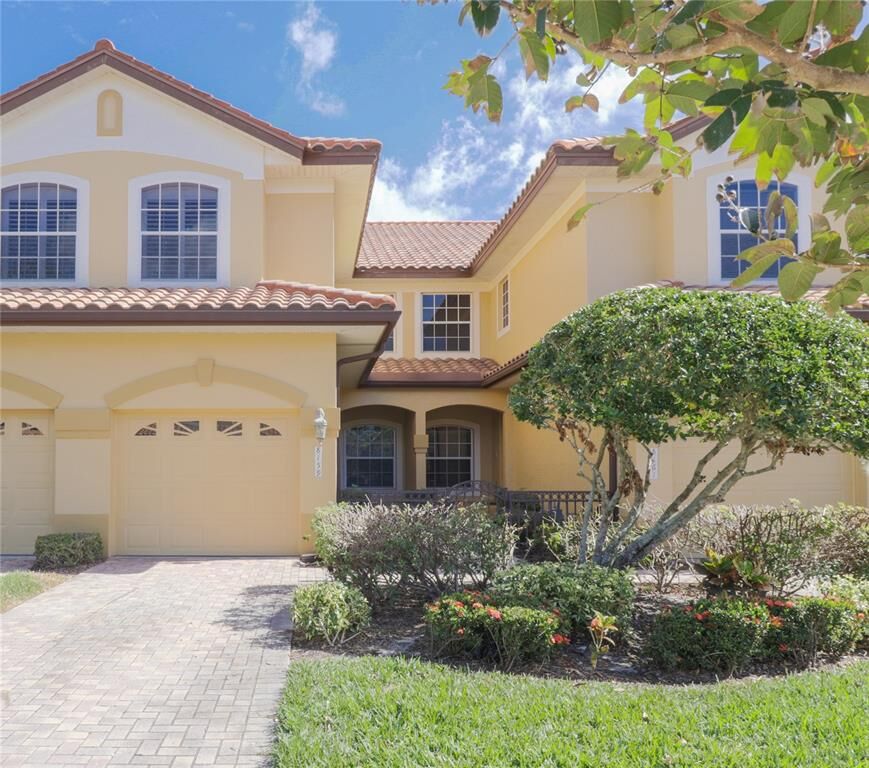 Property Photo:  8159 Miramar Way 202  FL 34202 