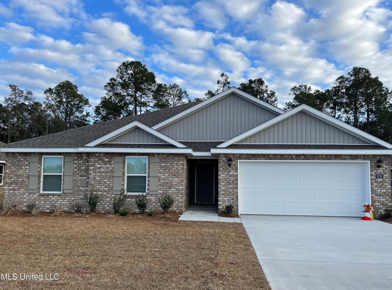 Property Photo:  1030 Enclave Circle  MS 39560 