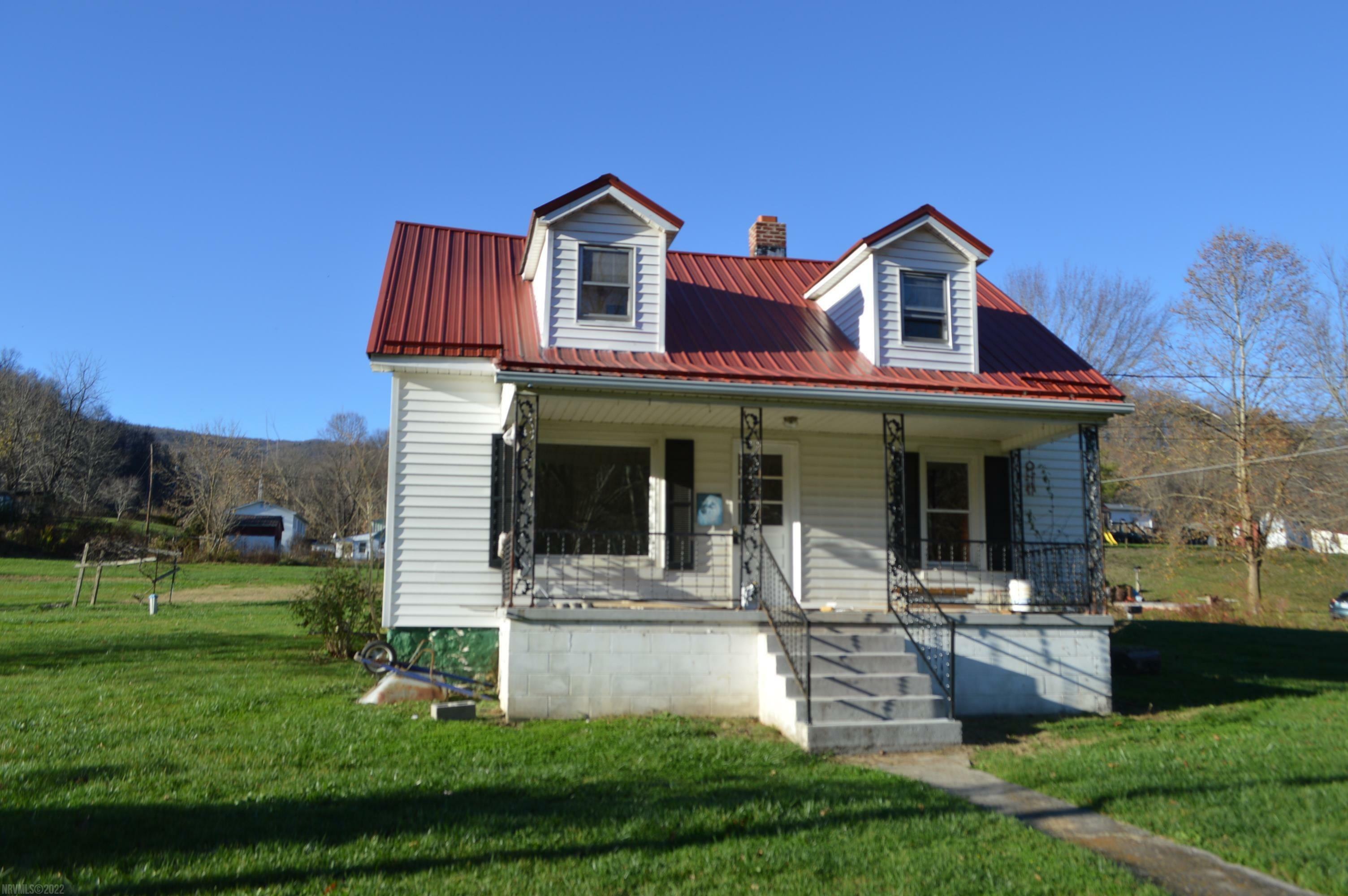 Property Photo:  1688 Old Wolfe Creek Road  VA 24124 