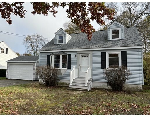 5 Lexington Dr  Beverly MA 01915 photo