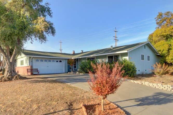 Property Photo:  6935 Silverthorne Circle  CA 95842 