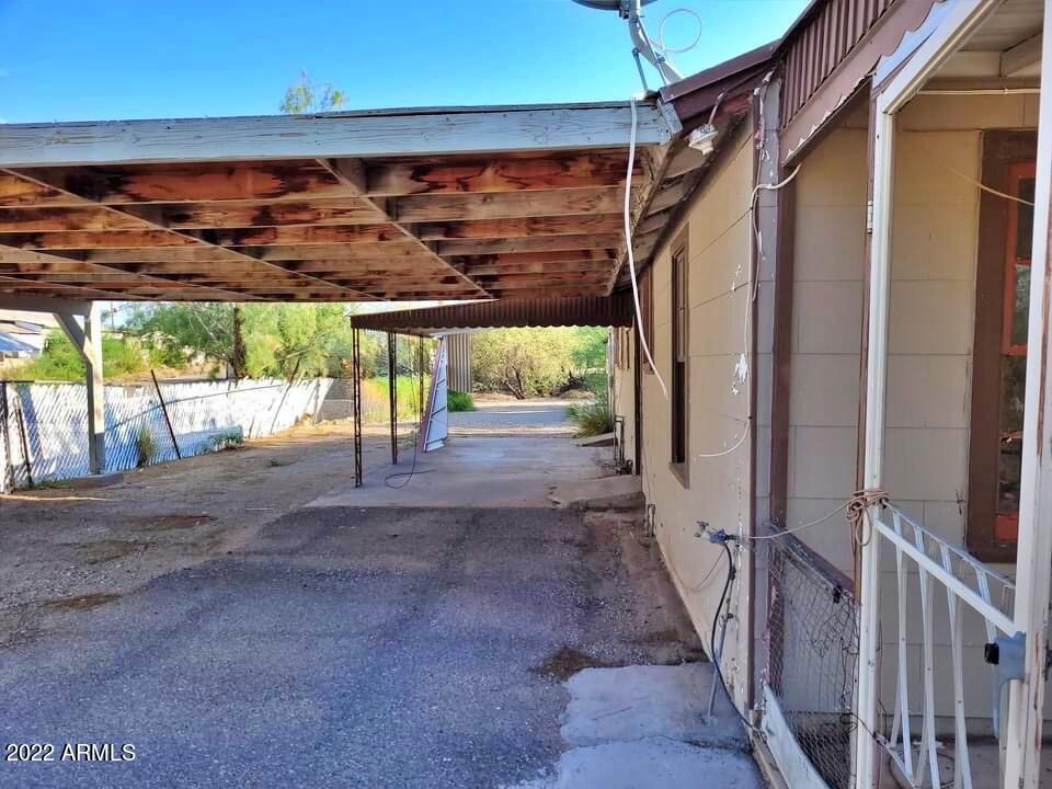 Property Photo: 711 W Morondo Avenue AZ 85321
