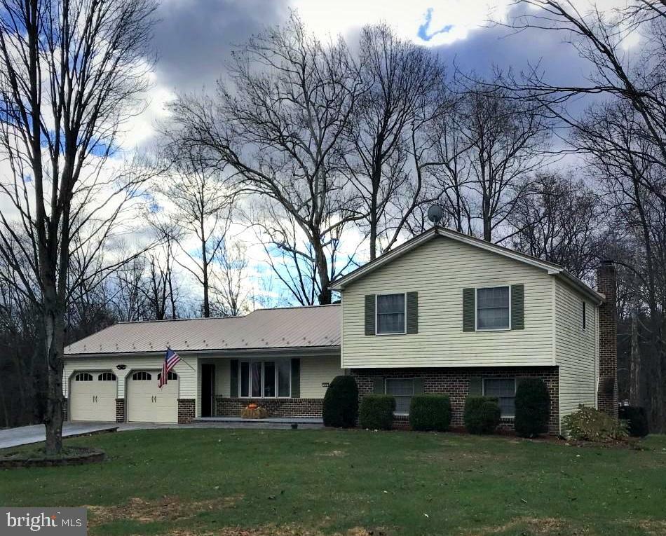 Property Photo:  20 Seneca Drive  PA 17372 