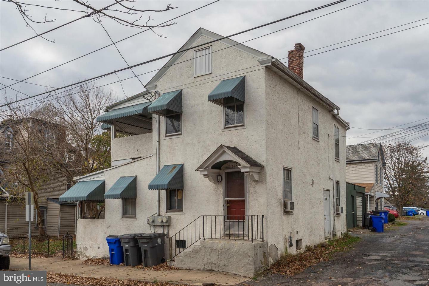 Property Photo:  313 N York Street  PA 19464 