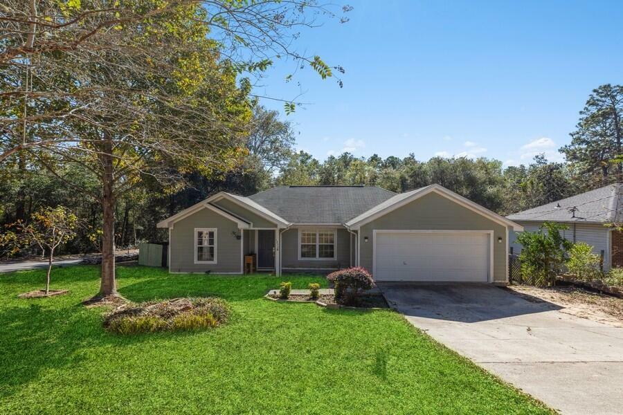Property Photo: 1236 Walter Avenue FL 32536