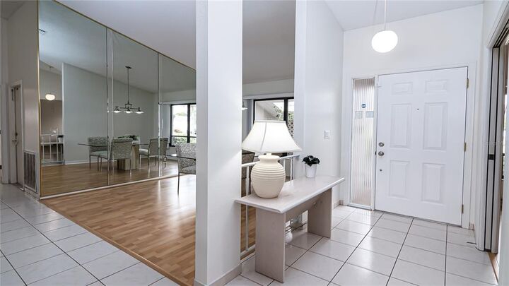 Property Photo: 4038 Kingston Terrace FL 34238