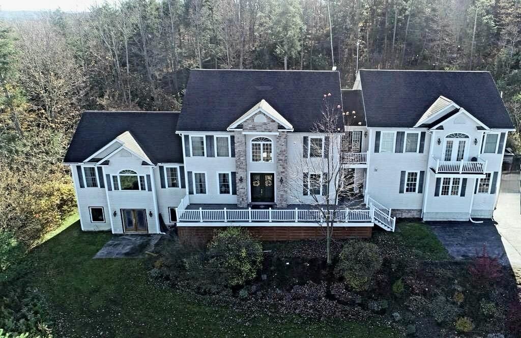 Property Photo:  1212 Sunset View Road  VT 05446 