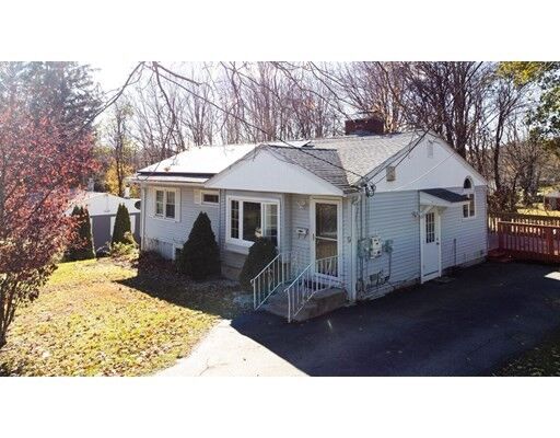 Property Photo:  9 Sussex Lane  MA 01602 