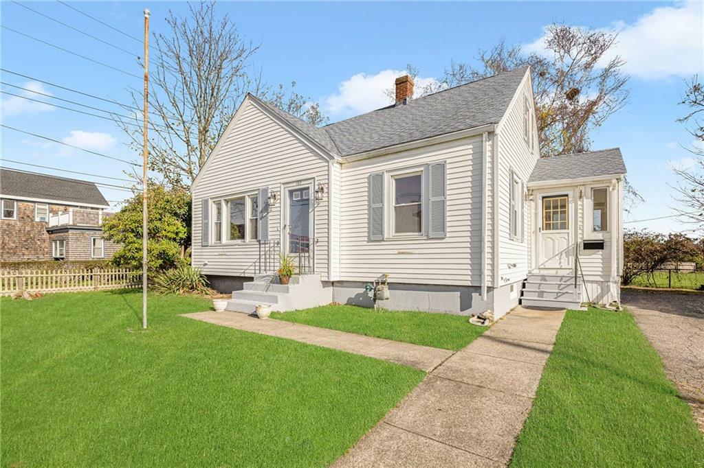 Property Photo:  183 Third St  RI 02840 