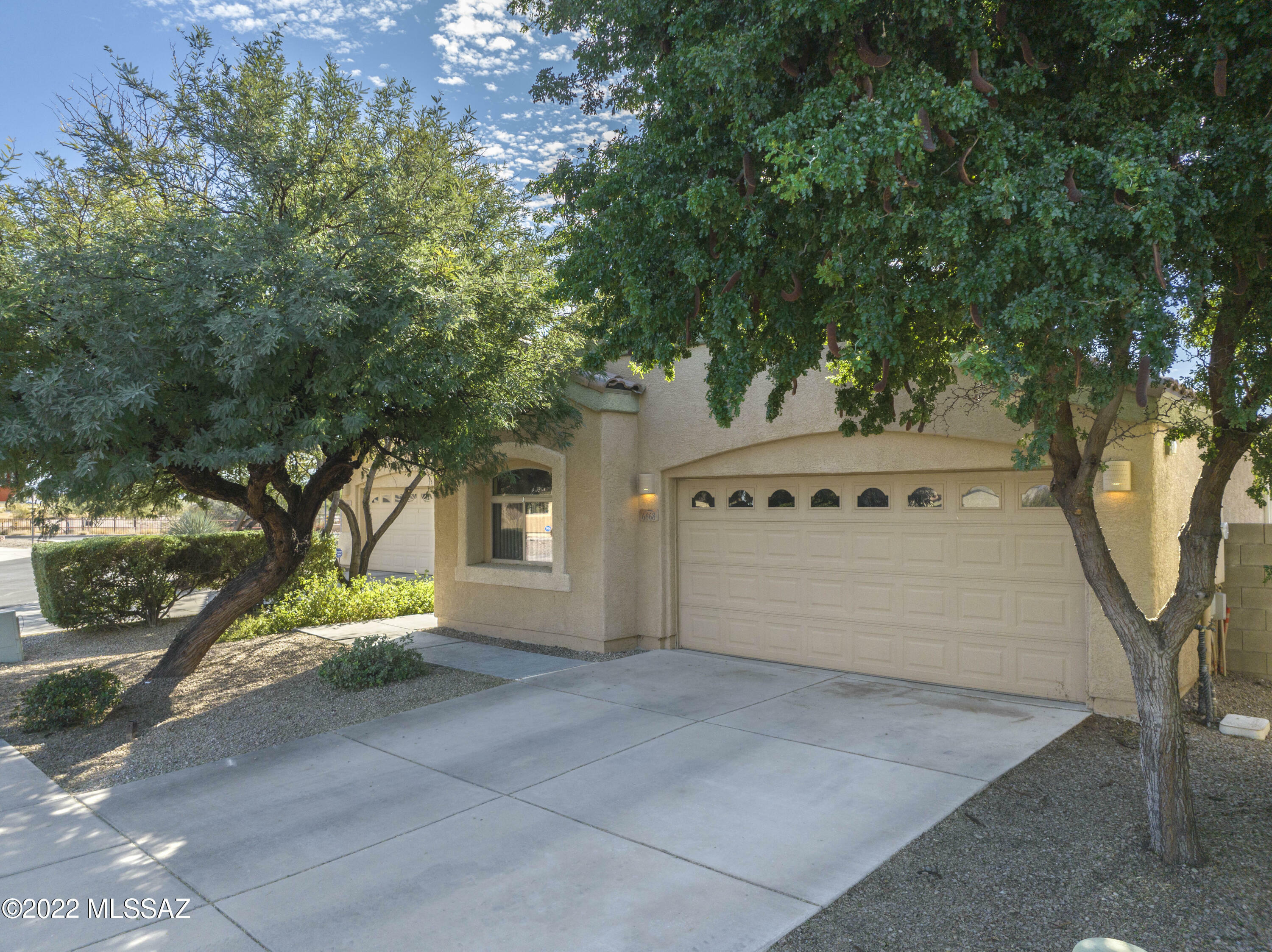 Property Photo:  6668 E Splendid Lane  AZ 85756 