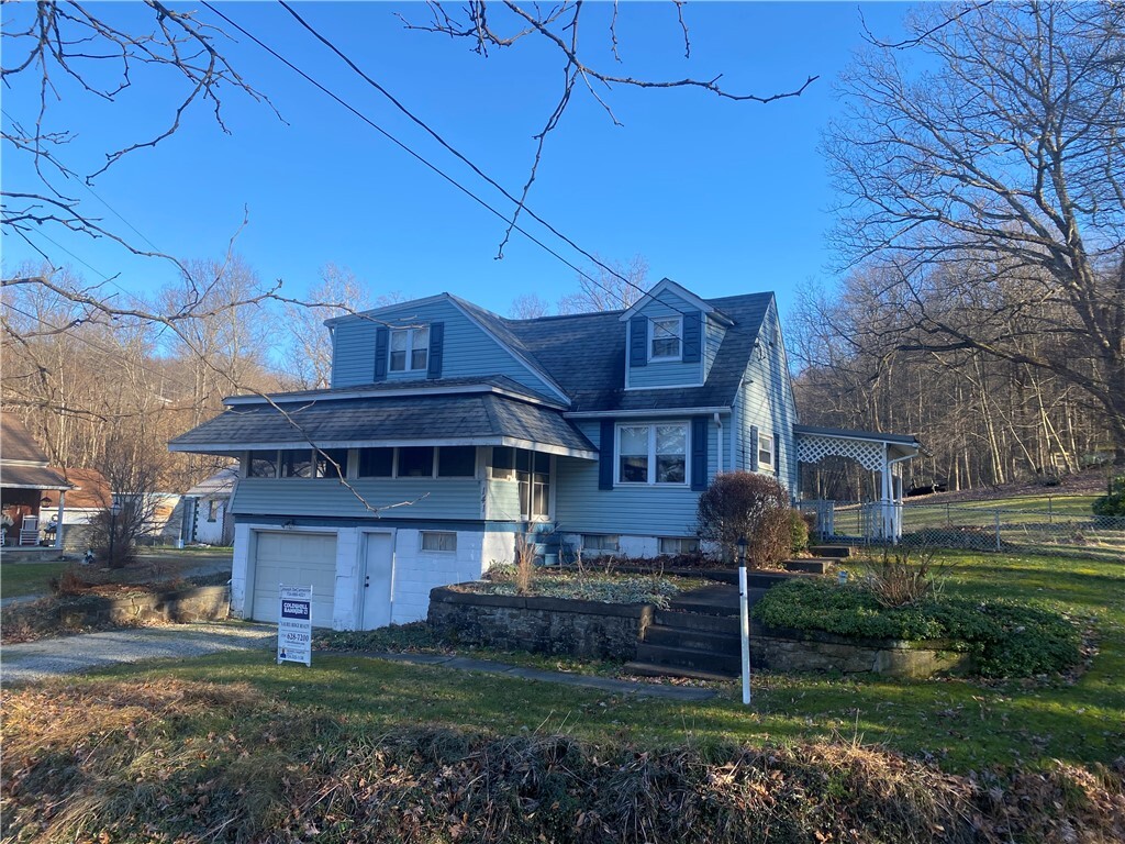 Property Photo: 141 Hosfelt Rd PA 15425