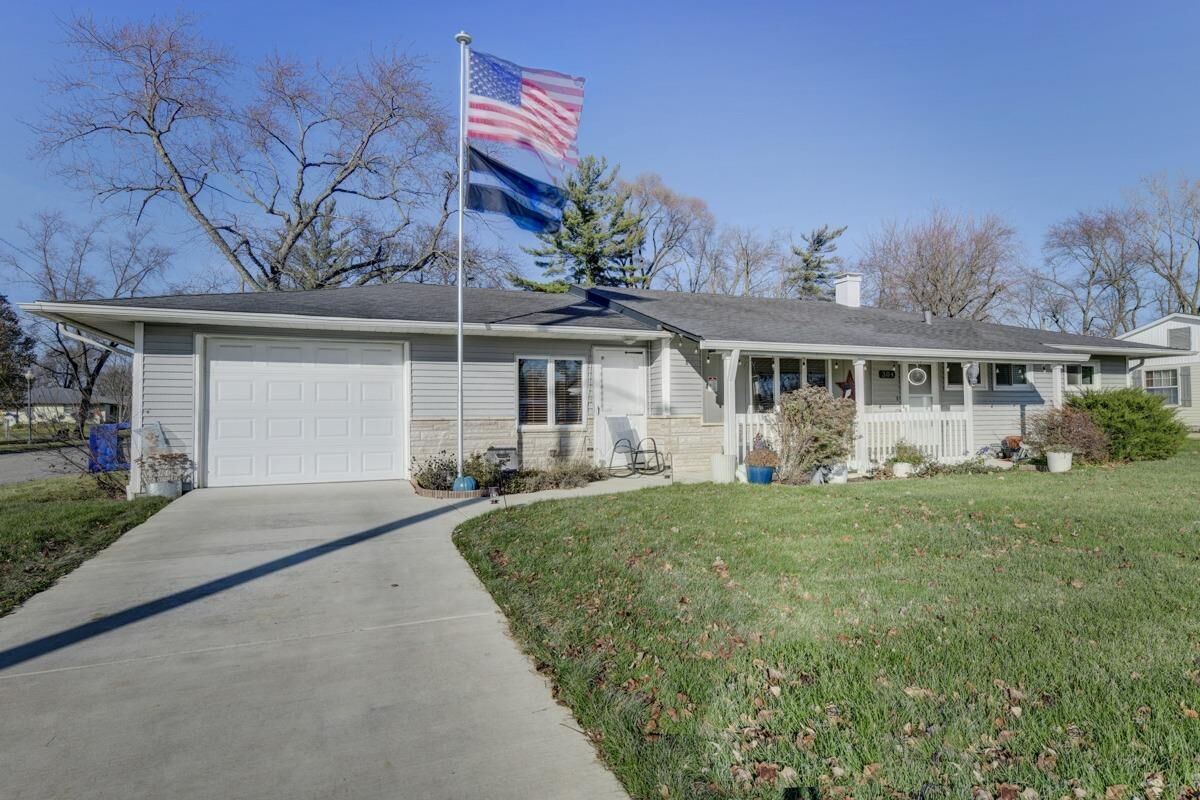 Property Photo: 304 Grant Street IN 46375