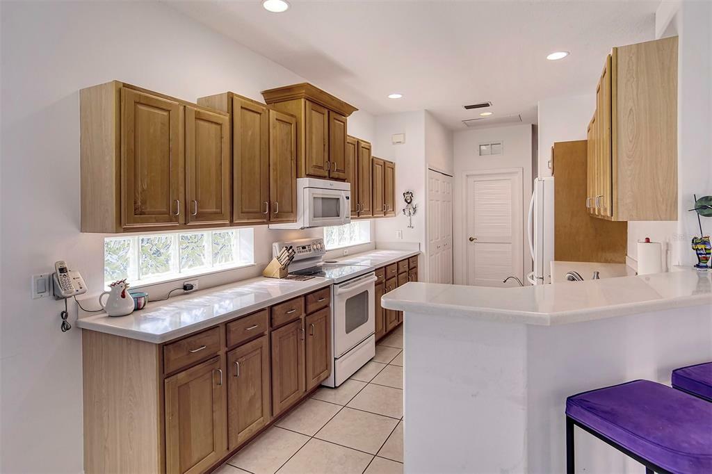 Property Photo:  8134 Coates Row Place  FL 34201 