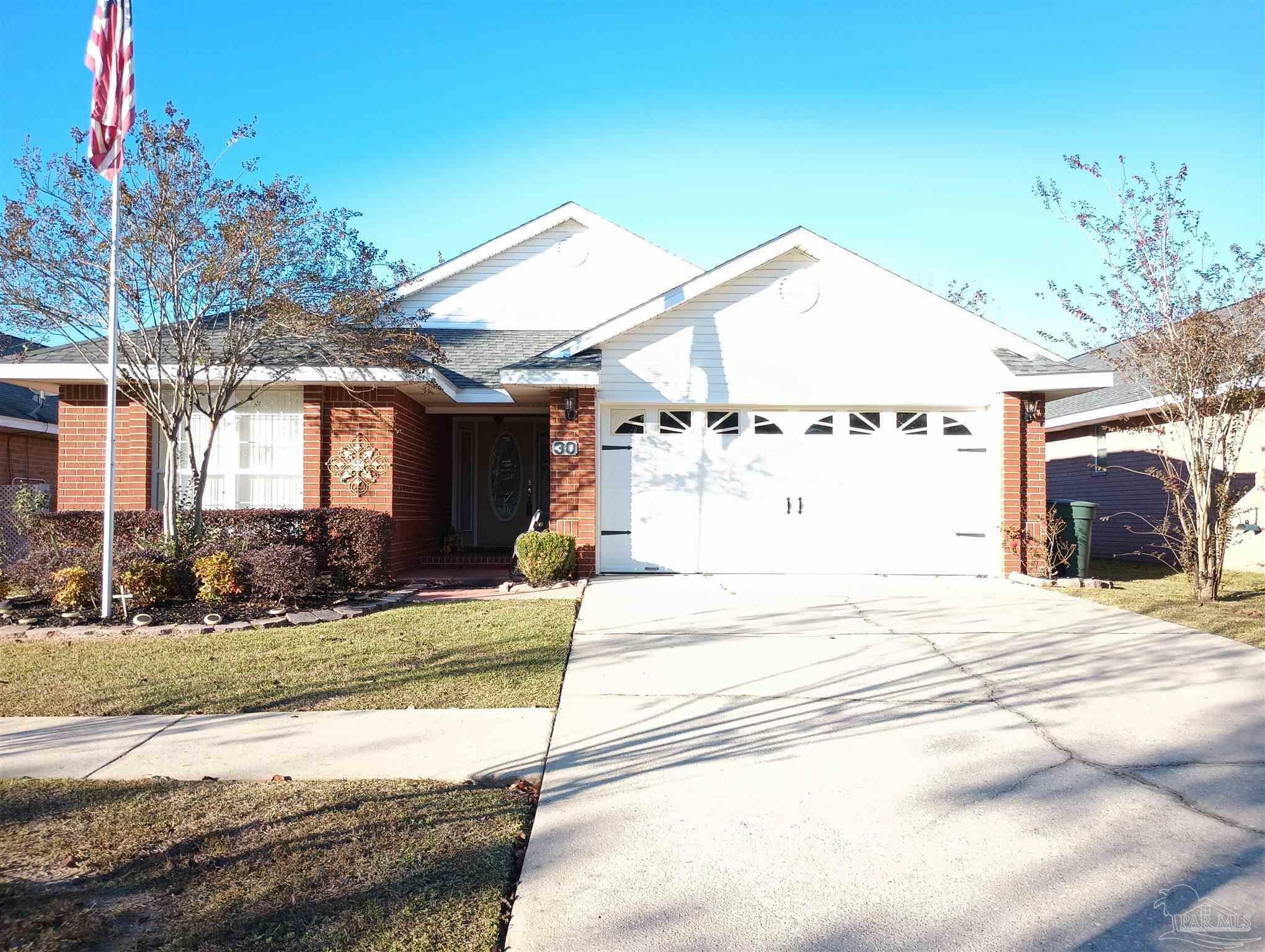 Property Photo: 30 Easton St FL 32533