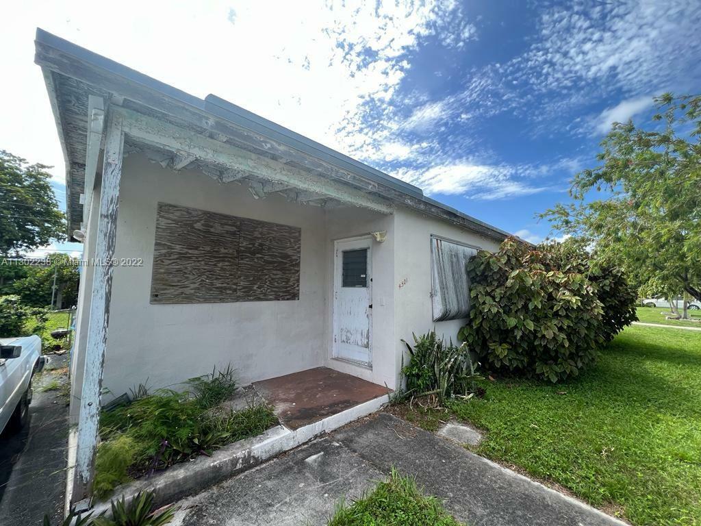 Property Photo:  4501 SW 115th Ave  FL 33165 