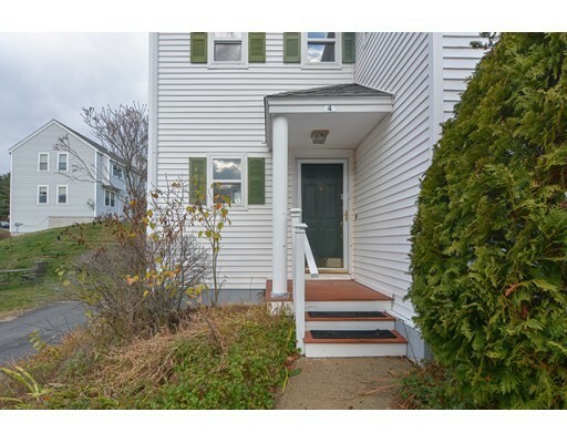 Property Photo: 4 Warner Ln 4 MA 01473