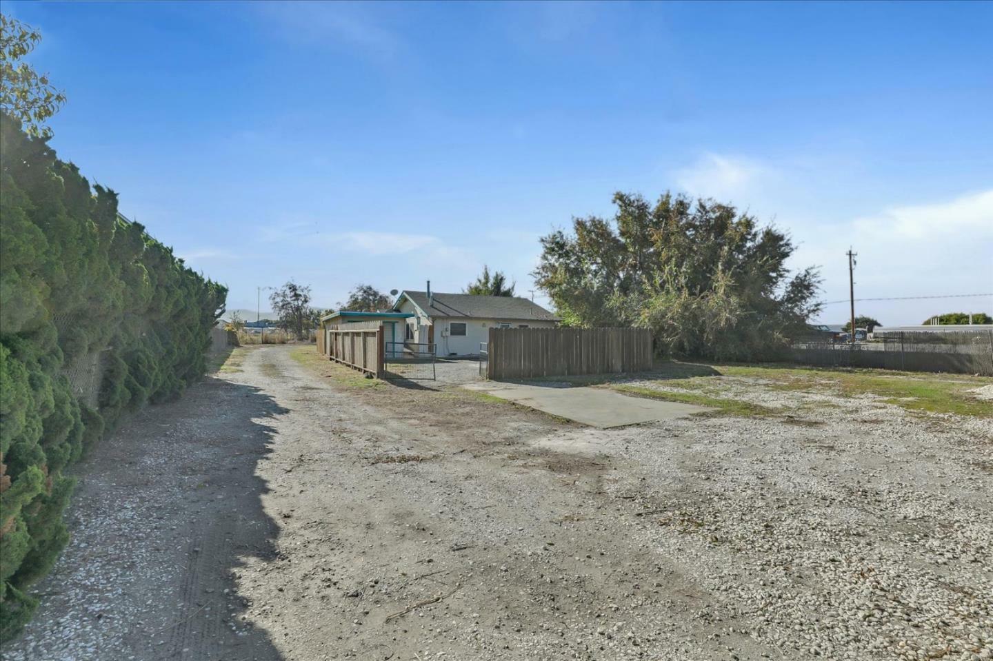 Property Photo:  841 San Felipe Road  CA 95023 