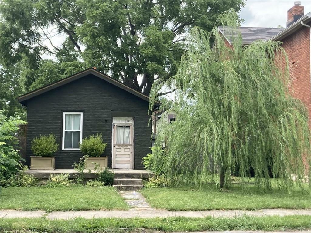 Property Photo:  2229 E 5th Street  OH 45403 