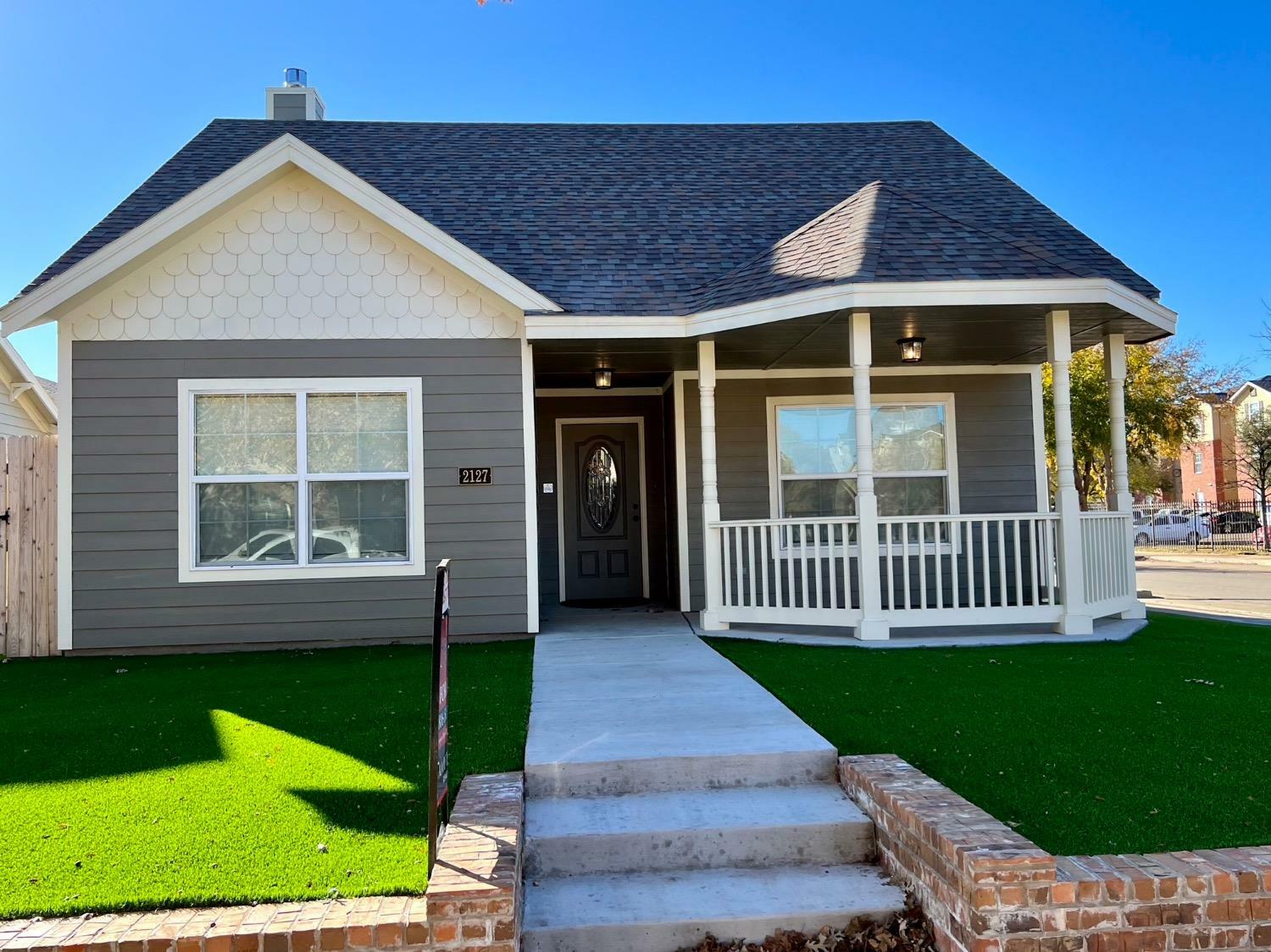 Property Photo:  2127 9th Street  TX 79401 