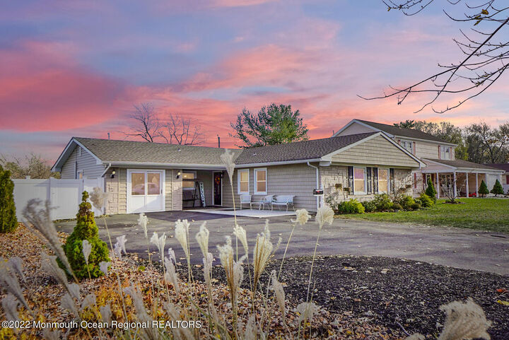 586 Lloyd Road  Aberdeen NJ 07747 photo