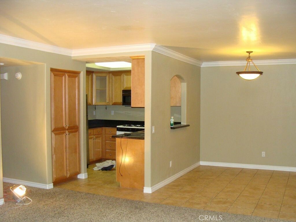 Property Photo:  5054 Los Morros Way 102  CA 92057 