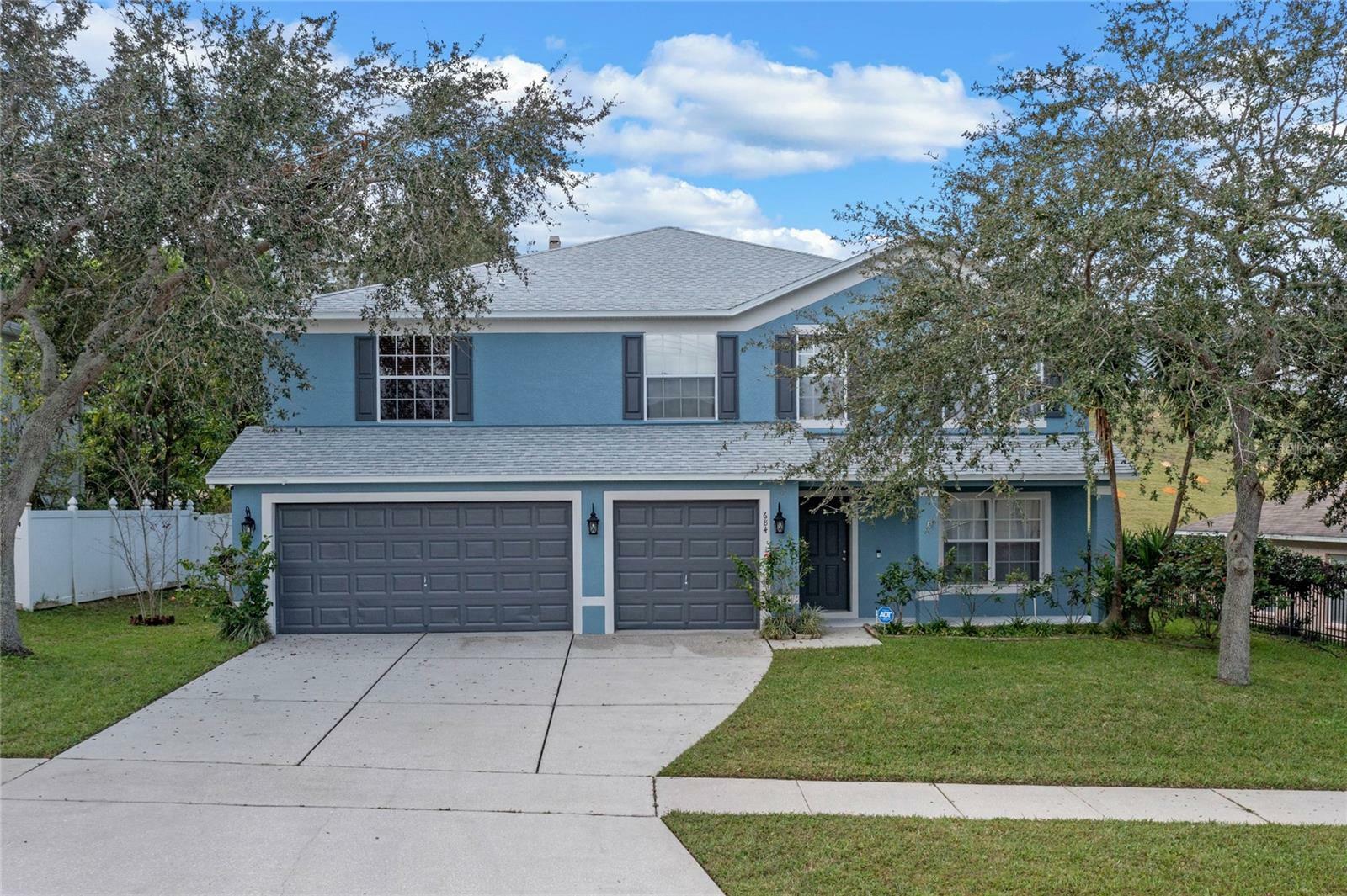 Property Photo: 684 Skyridge Road FL 34711