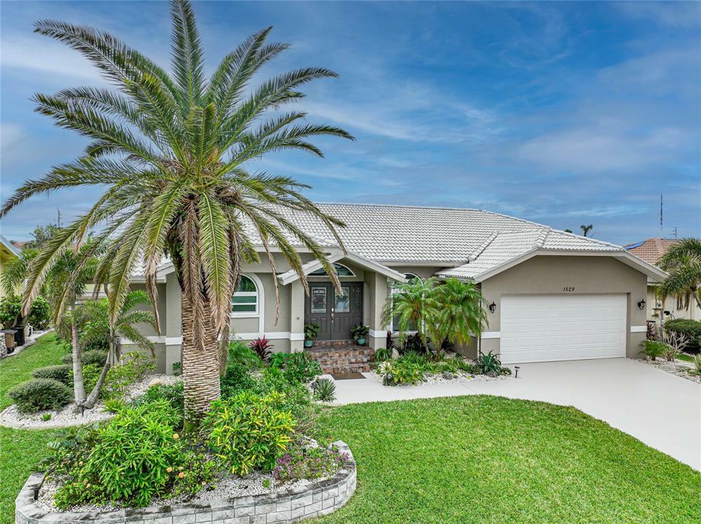 Property Photo:  1529 San Marino Court  FL 33950 