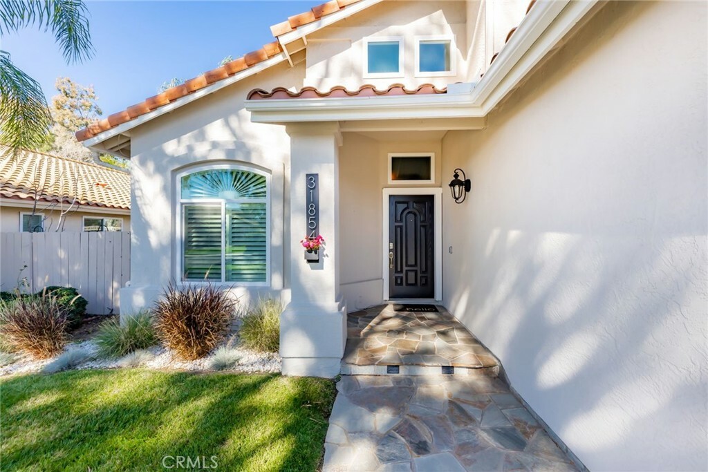 Property Photo:  31854 Corte Mendoza  CA 92592 