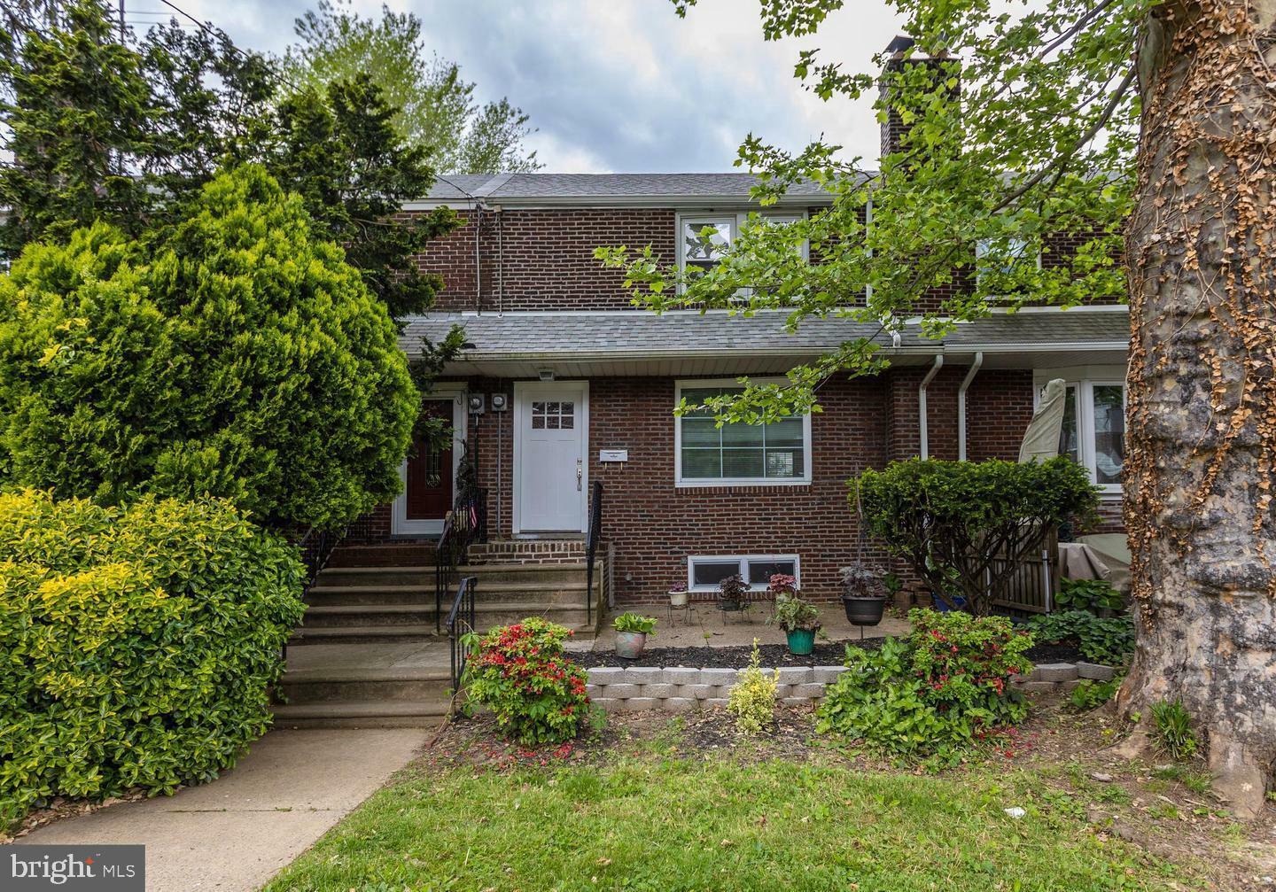 Property Photo:  330 Comly Avenue  NJ 08107 