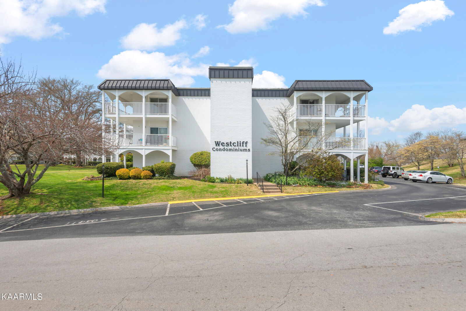 Property Photo:  5709 Lyons View Pike Apt 1223  TN 37919 