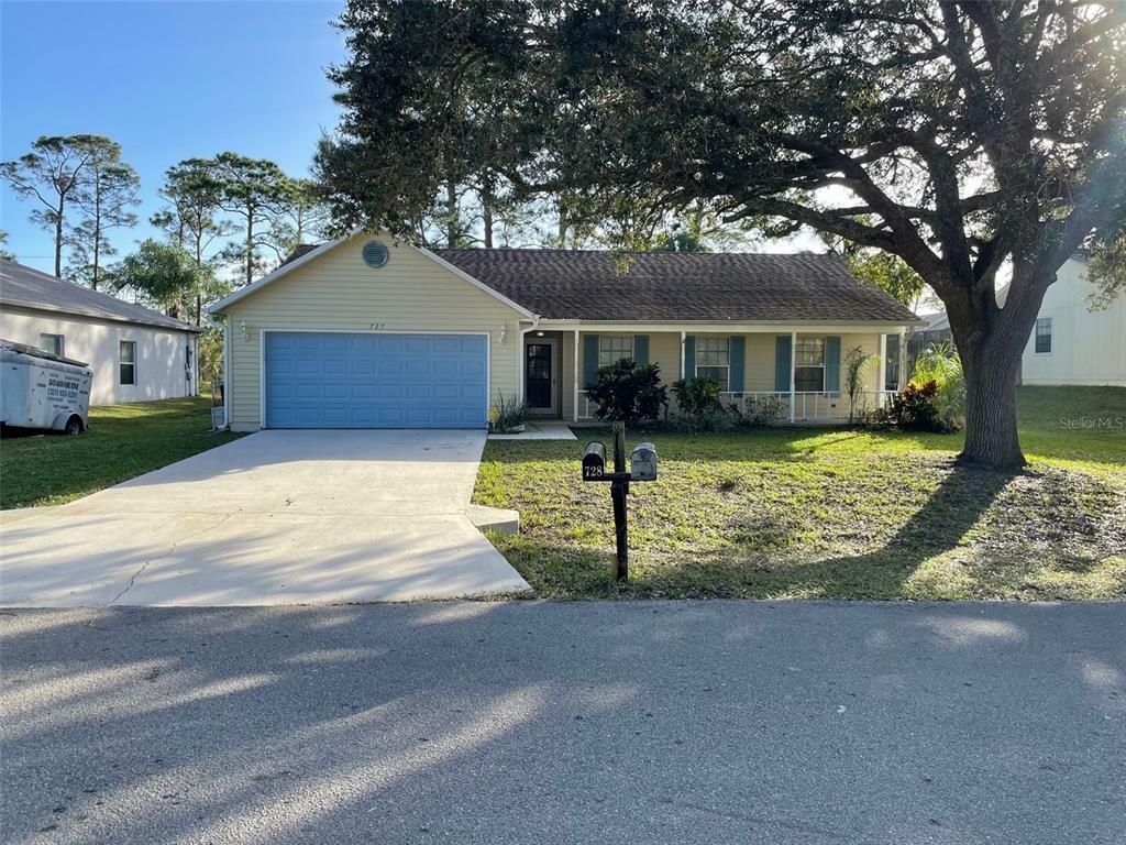 Property Photo:  727 Isar Avenue NW  FL 32907 